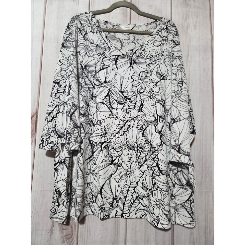 CJ Banks Womens 2X Blouse Black White Floral‎ V-Neck 3/4 Tie Sleeve Top
